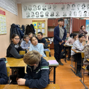 Национальная библиотека провела вечер поэзии в 11 школе