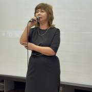 В преддверии Дня матери Национальная библиотека провела музыкальный вечер «К маме солдата с любовью»