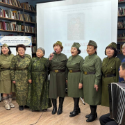 В преддверии Дня матери Национальная библиотека провела музыкальный вечер «К маме солдата с любовью»