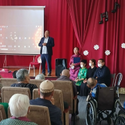 «Аас чогаал – Тыва культураның өндүр бедии» деп аттыг хемчег Кызылдың кырганнар болгаш инвалидтер дазылга бажыңынга болуп эрткен «Аас чогаал – Тыва культураның өндүр бедии» деп аттыг хемчег Кызылдың кырганнар болгаш инвалидтер дазылга бажыңынга болуп эрткен