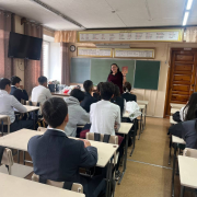 «Эки турачы аъттыг эскадрон» деп аттыг хемчег Кызыл хоорайның бир дугаар школазынга болуп эрткен