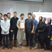 В Национальной библиотеке Тувы прошла встреча с молодым писателем Тумен-Байыром Монгушем в рамках фестиваля «Читай, Тыва!» В Национальной библиотеке Тувы прошла встреча с молодым писателем Тумен-Байыром Монгушем в рамках фестиваля «Читай, Тыва!»