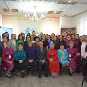 «Номчу, Тыва!» деп ном фестивалынга аныяк чогаалчылар-биле ужуражылга «Номчу, Тыва!» деп ном фестивалынга аныяк чогаалчылар-биле ужуражылга