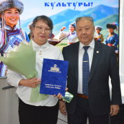Заслуги библиотечных работников Тувы отметили наградами