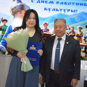 Заслуги библиотечных работников Тувы отметили наградами