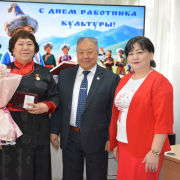 Заслуги библиотечных работников Тувы отметили наградами