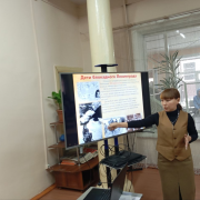 Библиотекари и студенты приняли участие в акции «Блокадный хлеб»