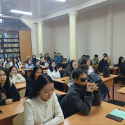 Библиотекари и студенты приняли участие в акции «Блокадный хлеб»