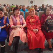 Сергей Бадырааның 75 харлаан юбилейинге тураскааткан «Ындынналган аялгалар чаяакчызы» деп байырлыг ужуражылга болуп эрткен