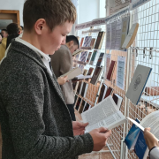 В Кызылском транспортном техникуме открылась выставка «Конституция – основа избирательной системы»