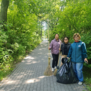 Сотрудники Пушкинской библиотеки сегодня сделали доброе дело — отправились на субботник в Национальный парк Тувы!