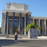 Радмила Оюн представляет Национальную библиотеку Тувы на всероссийской научно-практической конференции «Сохранение исторической памяти о Великой Отечественной войне: роль библиотек» в Москве