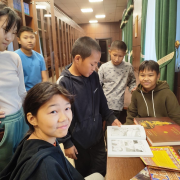 Библиотека при монастыре «Тубтен Шедруб Линг» провела познавательные экскурсии для учеников школ столицы и районов республики