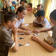 Национальная библиотека провела игровую программу «Игра для мускулов ума» к Международному дню шахмат