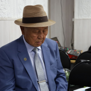 «Ак-кѳк Сүт-Хѳл уруу-ла мен»